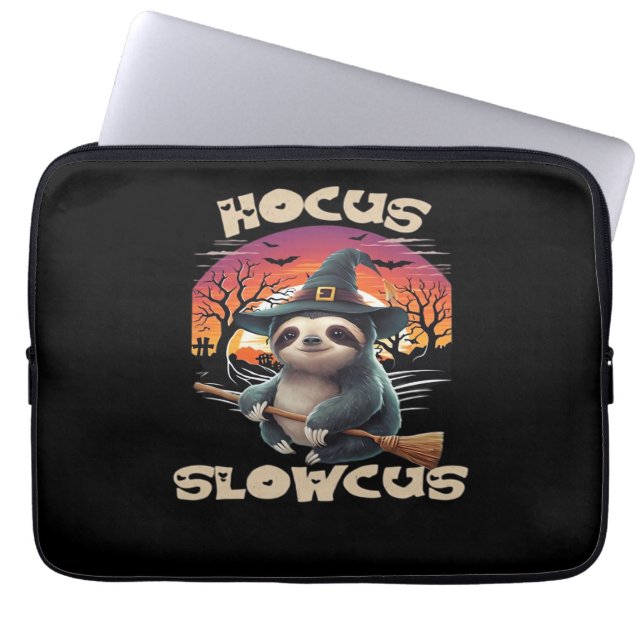 Hocus Slowcus Luiaard liefhebbers Halloween kostuu Laptop Sleeve (Voorkant)