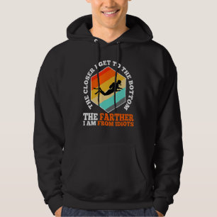 Hoe dichter ik bij de onderkant kom, hoe verder ik hoodie