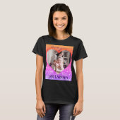 HOE HOORT U VAN GRANDMA DOUANE FOTO HOLOGRAPHY T-SHIRT (Voorkant volledig)