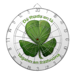 Hoe lang de dag ook is, de avond komt. dartbord