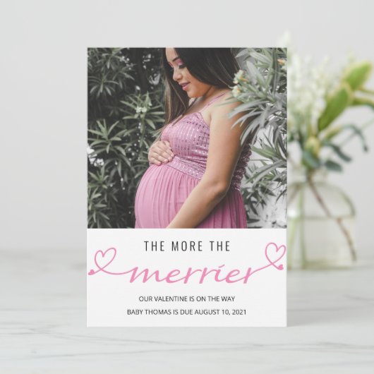 hoe meer de merrier Valentijn baby roze hart Feestdagenkaart (Staand voorkant)