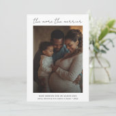 Hoe meer de Merrier White zwangerschapsaankondigin Feestdagenkaart (Staand voorkant)