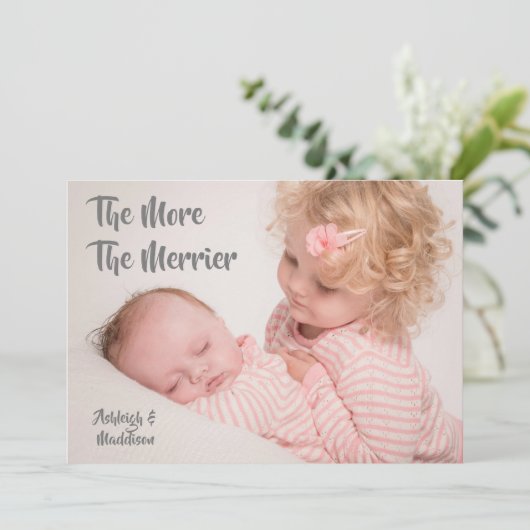 Hoe meer de vrolijkere nieuwe baby feestdagenkaart (Staand voorkant)