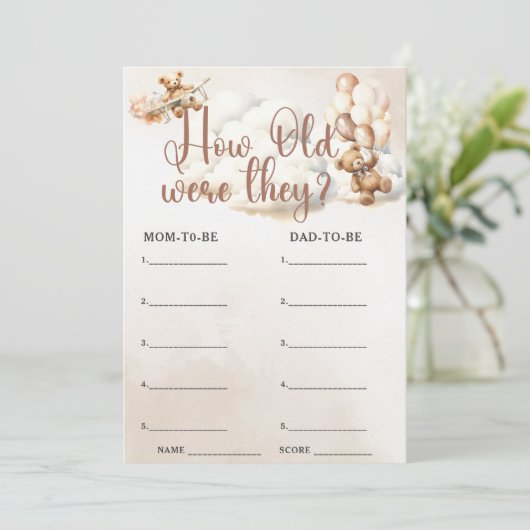 HOE OUD WAREN ZE Baby shower Spel Schattige Beer Kaart (Staand voorkant)