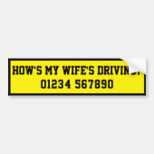 Hoe rijdt mijn vrouw? Grappig Bumpersticker (Voorkant)