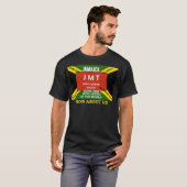 HOE ZIT HET MET ONS Basic Donkere T-Shirt (Voorkant volledig)