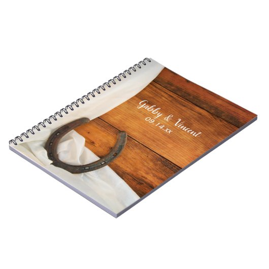 Hoefijzer en Satin Country Barn Wedding Notitieboek (Linkerzijde)