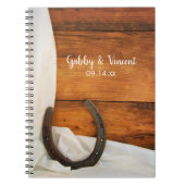 Hoefijzer en Satin Country Barn Wedding Notitieboek (Voorkant)
