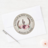 Hoefijzers en roze bloemen ronde sticker (Envelop)