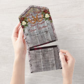 Hoefijzers & Lace Gettin' Hitched Wedding All In One Uitnodiging (Afscheurbaar)