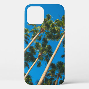 Hoekperspectief van de groep van dunne langwerppal Case-Mate iPhone case