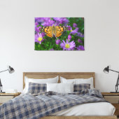 Hoekvleugelvlinder op kegelbloem canvas afdruk (Insitu (Slaapkamer))