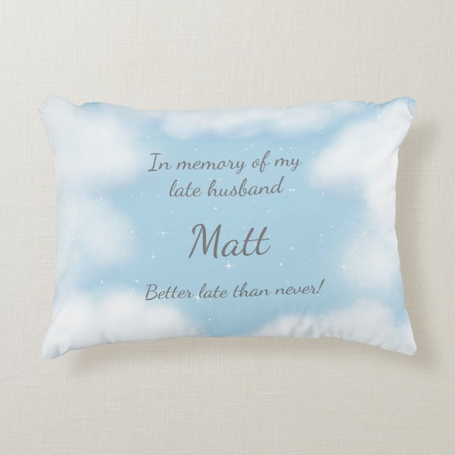 "Hoesband beter laat dan nooit" Funny Custom Accent Kussen (Voorkant)