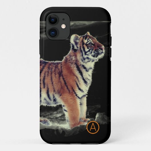 Hoesje-Mate iPhone 11 Hoesje BABY TIGER DIY INITIA (Achterkant)