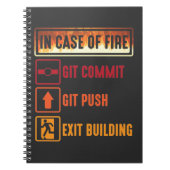 Hoesje van de brandblusbak begaat een drukknop notitieboek (Voorkant)