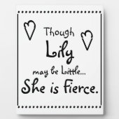 Hoewel (NAAM HIER) misschien weinig is... ze is Fi Fotoplaat (Voorkant)