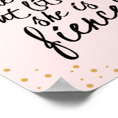 Hoewel ze klein is, is ze bruin roze goud poster (Hoek)