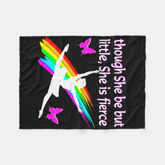 HOEWEL ZE KLEIN IS, IS ZE FEL DANSERSONTWERP FLEECE DEKEN (Voorkant (Horizontaal))