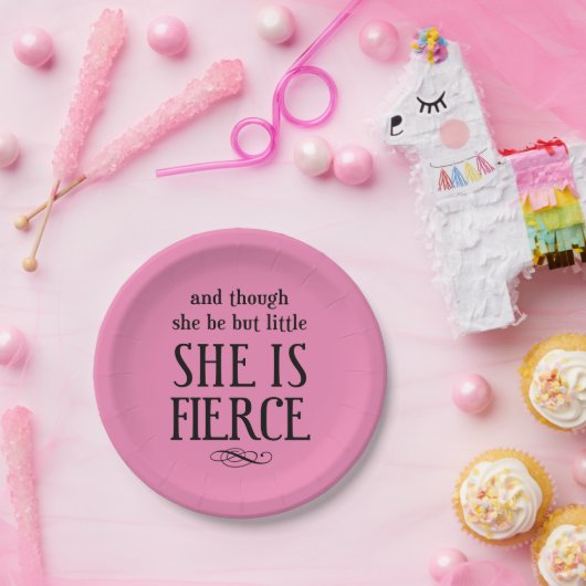 Hoewel ze klein is, is ze fel Pink Paper Papieren Bordje (Feest)