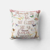 Hoewel ze maar klein is, is ze boho Pillow Kussen (Voorkant)