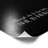 Hoewel ze maar klein is, is ze brutaal foto afdruk (Hoek)