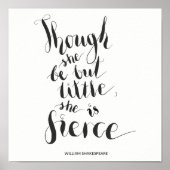 Hoewel ze maar klein is, is ze een hevige quote poster (Voorkant)