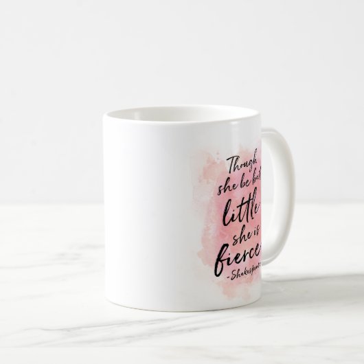 Hoewel ze maar klein is, is ze hevige mok (Voorkant rechts)