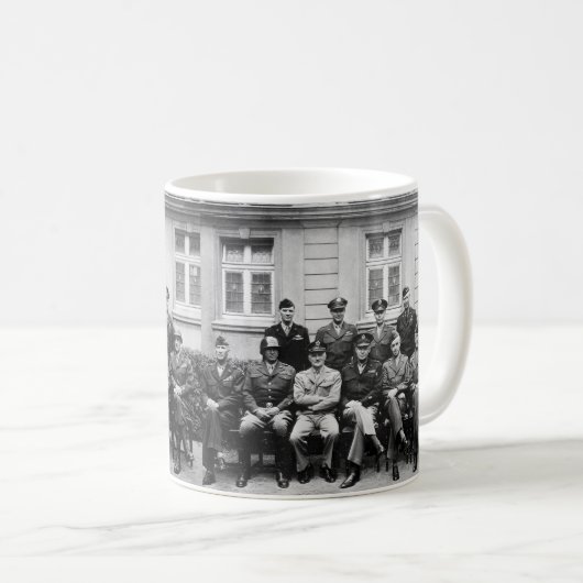 Hoge Amerikaanse militaire functionarissen uit de  Koffiemok (Voorkant rechts)