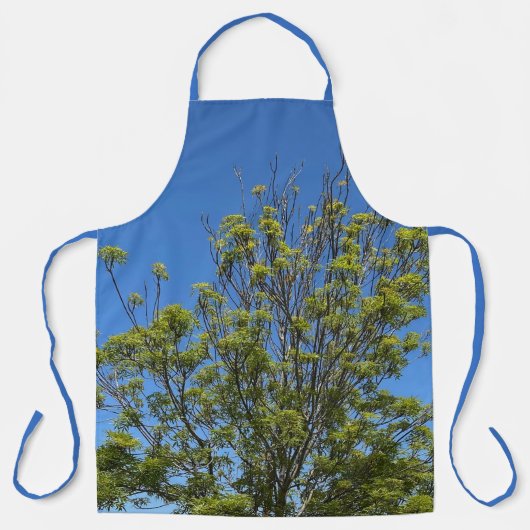 Hoge as boom in de prachtige blauwe lucht foto schort (Voorkant)