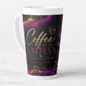 Hoge mok koffie met Kaitlyn (Linkerhoek)