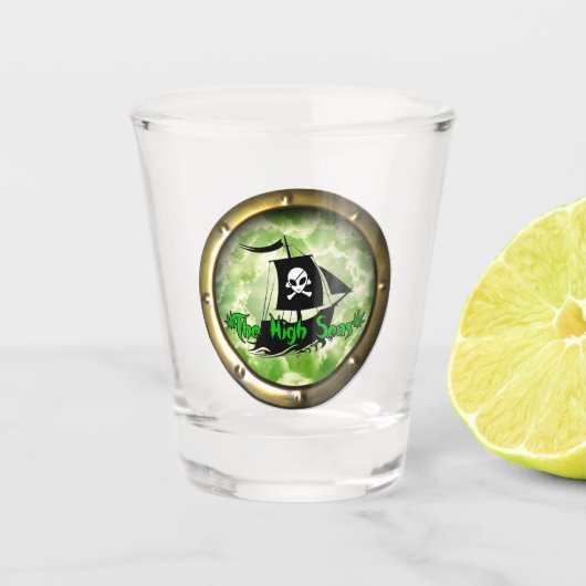 Hoge Zeeen Podcast Shot Glas (Voorkant)