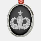 Hogere sprinkhommelvleugels van het leger metalen ornament (Links)