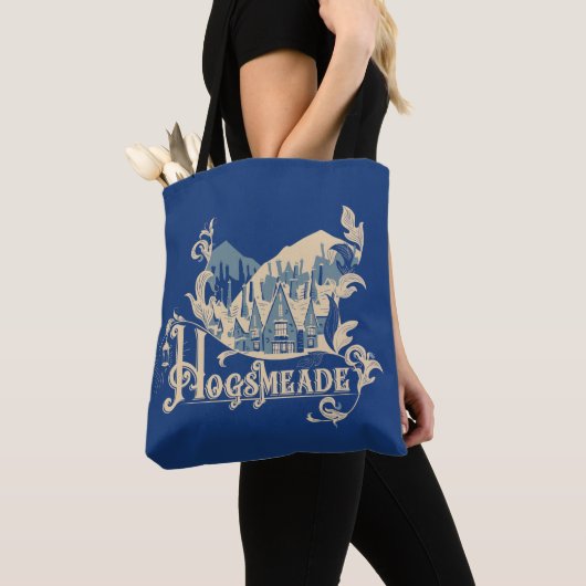 HOGSMEADE™  Village Graphic Tote Bag (Dichtbij)