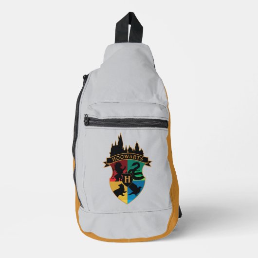 HOGWARTS™ Castle Crest House Pride Badge Sling Bag (Voorkant)