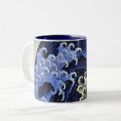 Hokusai Feminine Wave Japan  Fine Art Tweekleurige Koffiemok (Voorkant links)