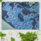 Hokusai Vrouwelijke Golf  Oceaan Theedoek (Gevouwen)