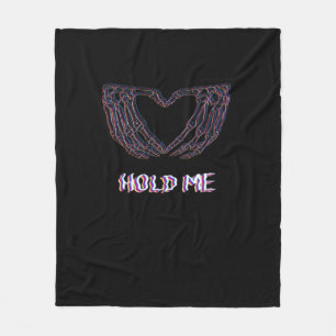 Hold Me Classic - Skeleton Hand Heart Fleece Deken