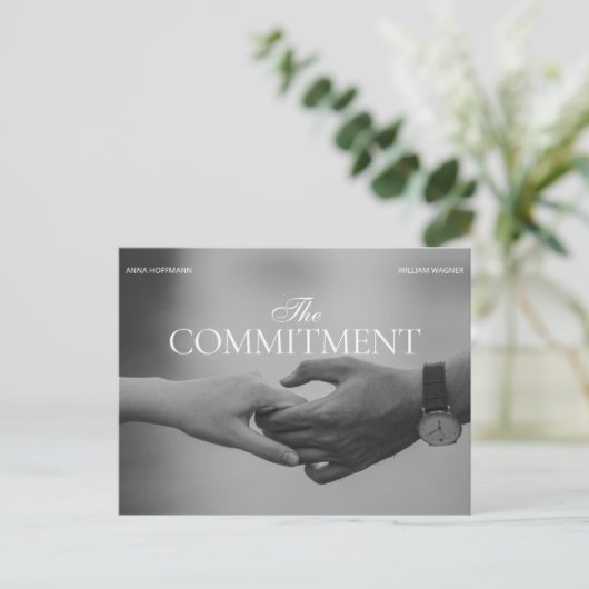 Holding hand commitment photo romance wedding briefkaart (Staand voorkant)