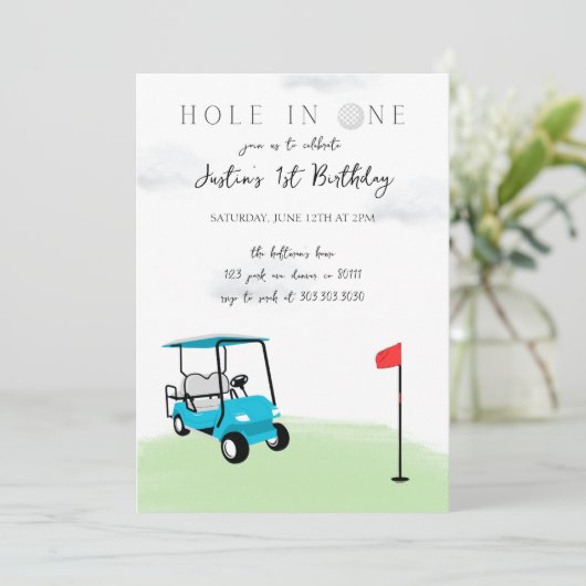 Hole in One Golf Verjaardagsfeestuitnodiging Kaart (Staand voorkant)