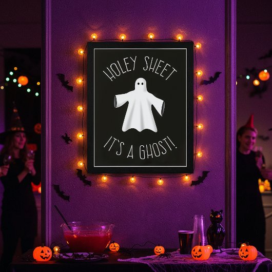 Holey Sheet Het is een Ghost - Halloween Poster