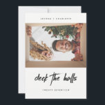 HOLIDAIRE FOTOKAART | Moderne kerst in Chalkboard Feestdagenkaart<br><div class="desc">Creëer een blijvende indruk van dit vakantieseizoen met een prachtige Modern Chalkboard Foto Deck the Halls kerstkaart. Deze kaart is voorzien van een modern,  minimalistisch,  schoon ontwerp met een foto. Mis het coördinerende Modern Chalkboard Deck niet het Collectie van Kerstmis in de winkel "Beste mooi jou".</div>