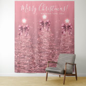 Holiday Backdrop Blush Pink Christmas Trees Bows Wandkleed (In situ)