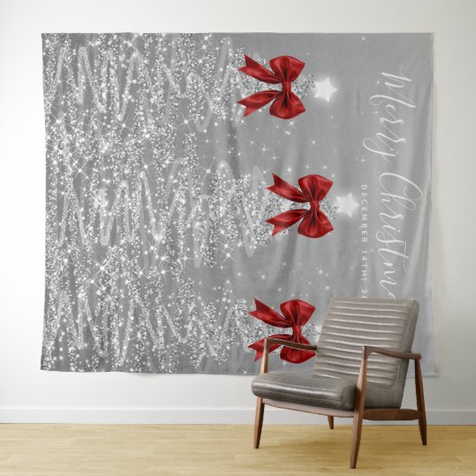 Holiday Backdrop Silver Christmas Trees Red Bows Wandkleed (In Situ (horizontaal))