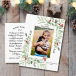 Holiday Botanicals Red Berries Familie Foto Aangep Briefkaart<br><div class="desc">Vier het seizoen met dit leuke briefkaart met uw verticale foto omgeven door prachtig waterverf gebladerte en geaccentueerd met rode bessen. Voeg een getypte aangepaste notitie/letter toe aan de achterkant of verwijder, als u wilt, de getypte notitie en schrijf elk briefkaart afzonderlijk. Voeg je retouradres toe zodat je gemakkelijk kunt...</div>