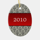 Holiday Damask Oval kerstversiering, rood Keramisch Ornament (Achterkant)