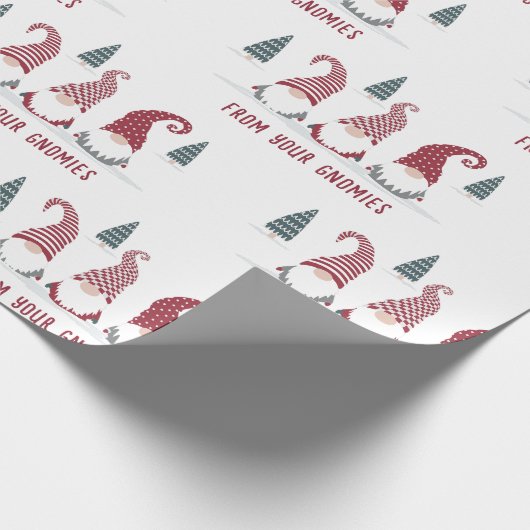 Holiday Gnomies Gnomes in het sneeuwontwerp Cadeaupapier (Hoek)