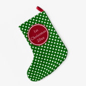 Holiday Green en Red Polka Dot Monogram Kleine Kerstsok (Achterkant (Hangend))