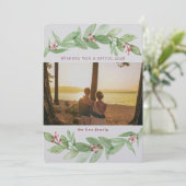 Holiday Greenery Berries Joyful Family Foto Feestdagenkaart (Staand voorkant)