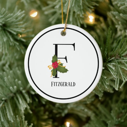 Holiday Holly Monogram Letter F Persoonlijk Keramisch Ornament (Boom)