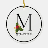 Holiday Holly Monogram Letter M Persoonlijk Keramisch Ornament (Voorkant)